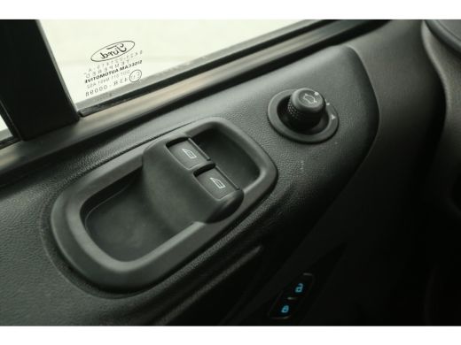 Ford Transit Custom 300 2.0 TDCI L2H1 | DC | Carplay | Cruise | Airco | Navigatie | Trekh. | Parkeersens. ActivLease financial lease