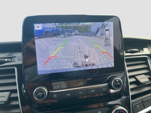 Ford Transit Custom 320 2.0 TDCI L2H1 Limited Dubbele cabine AUTOMAAT | Trekhaak | Camera ActivLease financial lease