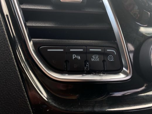 Ford Transit Custom 320 2.0 TDCI L2H1 Limited Dubbele cabine AUTOMAAT | Trekhaak | Camera ActivLease financial lease