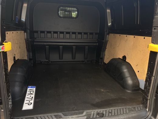 Ford Transit Custom 320 2.0 TDCI L2H1 Limited Dubbele cabine AUTOMAAT | Trekhaak | Camera ActivLease financial lease