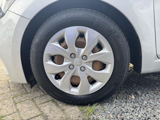 Hyundai i20 1.2 LP i-Drive Cool | Airco | Bluetooth audio | elektrisch bedienbare ramen voor | ActivLease financial lease