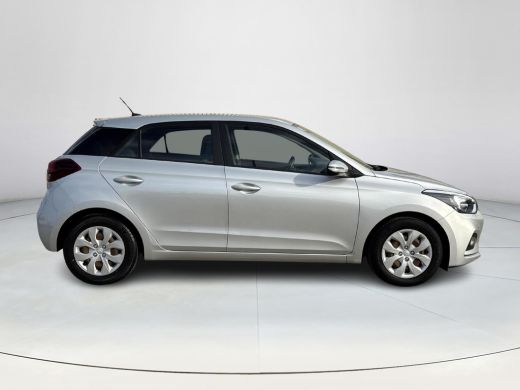 Hyundai i20 1.2 LP i-Drive Cool | Airco | Bluetooth audio | elektrisch bedienbare ramen voor | ActivLease financial lease