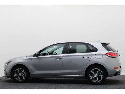 Hyundai i30 1.0 T-GDi MHEV Comfort Camera, Apple Carplay, Stuur-/Stoelverw., LED, DAB, 16" ActivLease financial lease