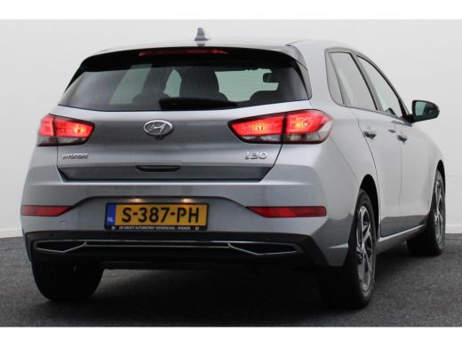 Hyundai i30 1.0 T-GDi MHEV Comfort Camera, Apple Carplay, Stuur-/Stoelverw., LED, DAB, 16" ActivLease financial lease