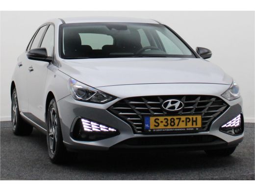 Hyundai i30 1.0 T-GDi MHEV Comfort Camera, Apple Carplay, Stuur-/Stoelverw., LED, DAB, 16" ActivLease financial lease