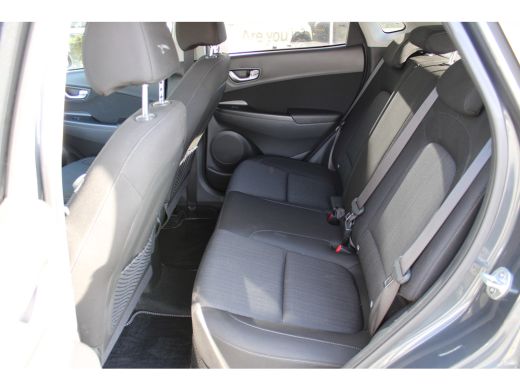 Hyundai Kona 1.6 GDI HEV Fashion | 18 Inch velgen | DAB ontvanger | Navigatie | Adaptive Cruise Control | Park... ActivLease financial lease