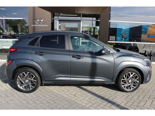 Hyundai Kona 1.6 GDI HEV Fashion | 18 Inch velgen | DAB ontvanger | Navigatie | Adaptive Cruise Control | Park... ActivLease financial lease
