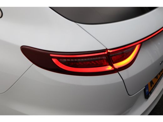 Kia ProCeed 1.0 T-GDI GT-Line Edition Camera, Apple Carplay, Lane Assist, Climate, DAB, PDC ActivLease financial lease