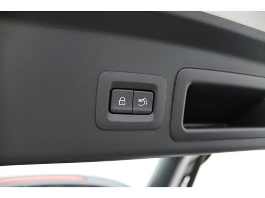 Mazda CX-30 2.0 e-SkyActiv-X M Hybrid Comfort | Achterbank in delen neerklapbaar | Achteruitrijcamera | Airco... ActivLease financial lease