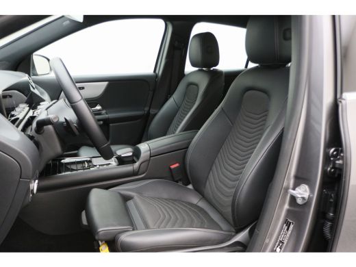 Mercedes-Benz GLA 250 e Business Solution Luxury Limited LED, Virtual Cockpit, Camera, Navigatie, Lane Assist, DAB ActivLease financial lease