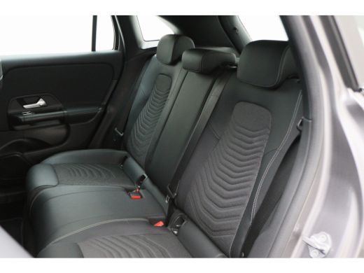 Mercedes-Benz GLA 250 e Business Solution Luxury Limited LED, Virtual Cockpit, Camera, Navigatie, Lane Assist, DAB ActivLease financial lease