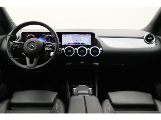 Mercedes-Benz GLA 250 e Business Solution Luxury Limited LED, Virtual Cockpit, Camera, Navigatie, Lane Assist, DAB ActivLease financial lease