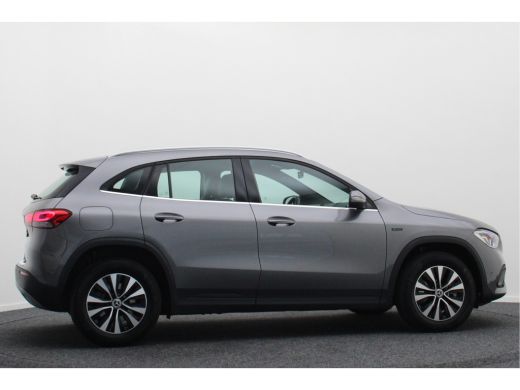 Mercedes-Benz GLA 250 e Business Solution Luxury Limited LED, Virtual Cockpit, Camera, Navigatie, Lane Assist, DAB ActivLease financial lease