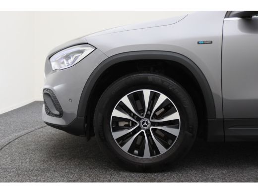 Mercedes-Benz GLA 250 e Business Solution Luxury Limited LED, Virtual Cockpit, Camera, Navigatie, Lane Assist, DAB ActivLease financial lease