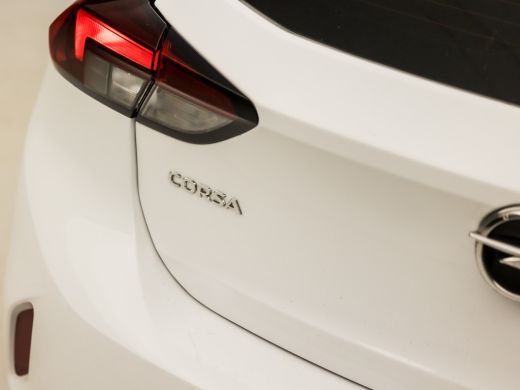 Opel Corsa 1.2 Sport (APPLE CARPLAY, GROOT NAVI, GETINT GLAS, CRUISE, LANE ASSIST, SPORTSTOELEN, BLUETOOTH, ... ActivLease financial lease