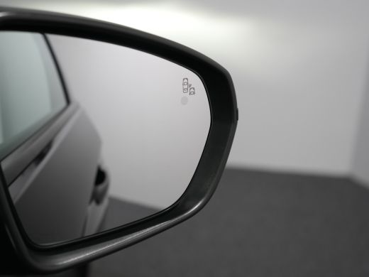 Opel Grandland X 1.2 Turbo Innovation Automaat | Trekhaak | Achteruitrijcamera | All season banden | Cruise control ActivLease financial lease