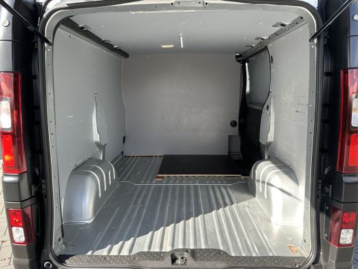Opel Vivaro 1.6 CDTI 126 PK / L1H1 / 1e EIG. / ** ZEER NETJES ONDERHOUDEN** / TREKHAAK / CAMERA / NAVI / AIRC... ActivLease financial lease