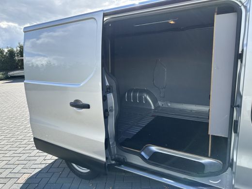 Opel Vivaro 1.6 CDTI 126 PK / L1H1 / 1e EIG. / ** ZEER NETJES ONDERHOUDEN** / TREKHAAK / CAMERA / NAVI / AIRC... ActivLease financial lease