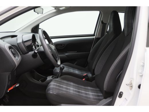 Peugeot 108 1.0 e-VTi Active LED, Airco, Bluetooth, Elektr. Pakket, Isofix ActivLease financial lease