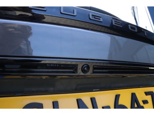 Peugeot 2008 1.2 Hybrid 136 GT Camera | Navigatie | PDC | Carplay | Adaptieve Cruisecontrol | Keyless | Climat... ActivLease financial lease