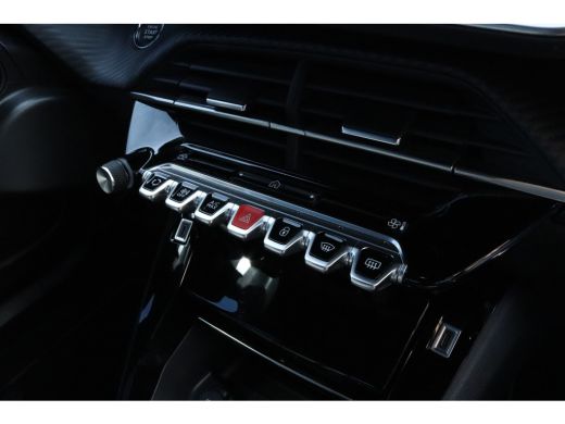 Peugeot 2008 1.2 Hybrid 136 GT Camera | Navigatie | PDC | Carplay | Adaptieve Cruisecontrol | Keyless | Climat... ActivLease financial lease