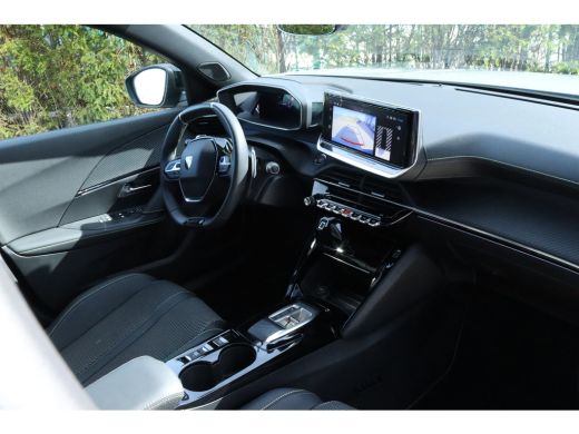 Peugeot 2008 1.2 Hybrid 136 GT Camera | Navigatie | PDC | Carplay | Adaptieve Cruisecontrol | Keyless | Climat... ActivLease financial lease