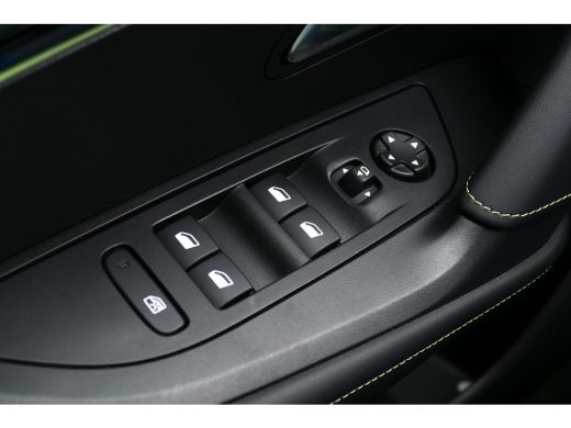 Peugeot 2008 1.2 PURETECH 130PK GT PACK AUTOMAAT / NAVI / ALCANATARA / PDC / CLIMA / 17"LMV / CAMERA V+A / KEY... ActivLease financial lease