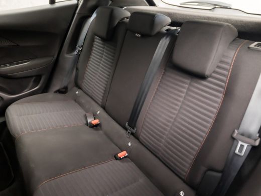 Peugeot 2008 1.2 PureTech Sport 131Pk Automaat (APPLE CARPLAY, GROOT NAVI, LANE ASSIST, PARKEERSENSOREN, SPORT... ActivLease financial lease