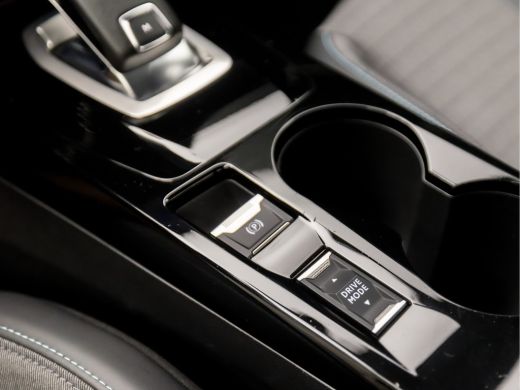 Peugeot 208 1.2 PureTech Allure Pack Automaat (VIRTUAL COCKPIT, APPLE CARPLAY, GROOT NAVI, ADAPTIVE CRUISE, S... ActivLease financial lease