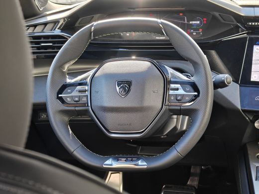 Peugeot 408 GT Plug-in Hybrid | 20" lichtmetalen velgen 'MONOLITHE' zwart | Adaptieve cruise control | Bekled... ActivLease financial lease