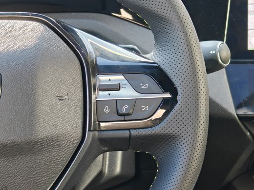 Peugeot 408 GT Plug-in Hybrid | 20" lichtmetalen velgen 'MONOLITHE' zwart | Adaptieve cruise control | Bekled... ActivLease financial lease