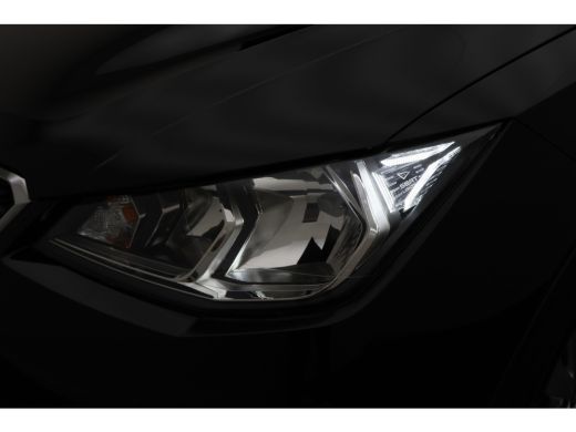 Seat Arona 1.0 TSI Style Business Intense Camera, Apple Carplay, Stoelverwarming, Cruise, PDC ActivLease financial lease