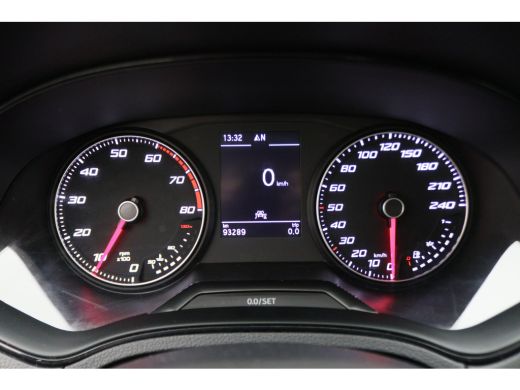 Seat Arona 1.0 TSI Style Business Intense Camera, Apple Carplay, Stoelverwarming, Cruise, PDC ActivLease financial lease