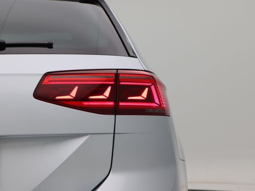 Volkswagen Passat Variant 1.4 TSi 218 Pk Automaat PHEV GTE Business | Panoramadak | Full LED | 18 Inch | Camera | C... ActivLease financial lease