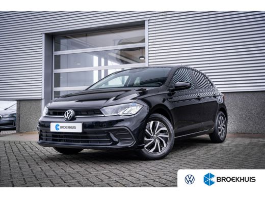 Volkswagen Polo 1.0 TSI Life | Achteruitrijcamera | Navigatiesysteem | Voorstoelen verwarmd