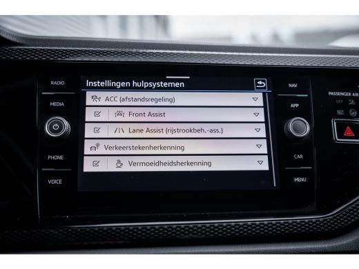 Volkswagen Polo 1.0 TSI Life | Achteruitrijcamera | Navigatiesysteem | Voorstoelen verwarmd ActivLease financial lease