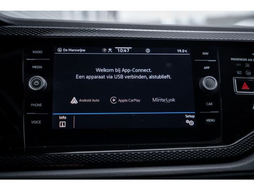 Volkswagen Polo 1.0 TSI Life | Achteruitrijcamera | Navigatiesysteem | Voorstoelen verwarmd ActivLease financial lease