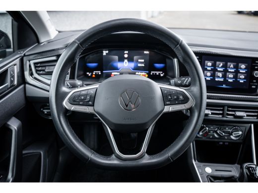 Volkswagen Polo 1.0 TSI Life | Achteruitrijcamera | Navigatiesysteem | Voorstoelen verwarmd ActivLease financial lease