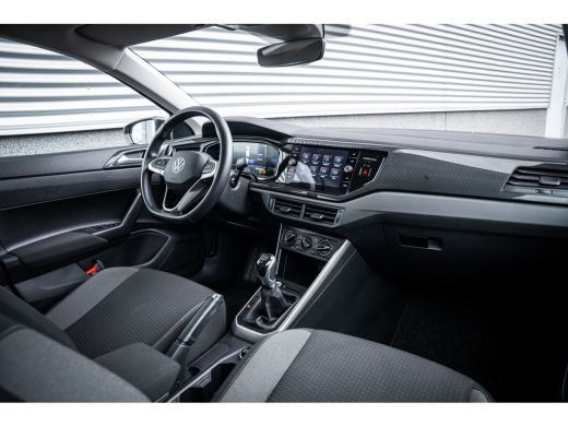 Volkswagen Polo 1.0 TSI Life | Achteruitrijcamera | Navigatiesysteem | Voorstoelen verwarmd ActivLease financial lease