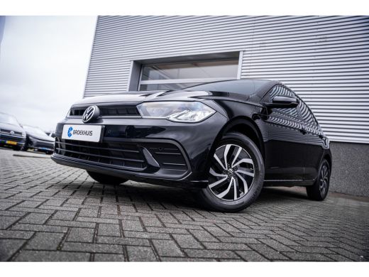 Volkswagen Polo 1.0 TSI Life | Achteruitrijcamera | Navigatiesysteem | Voorstoelen verwarmd ActivLease financial lease