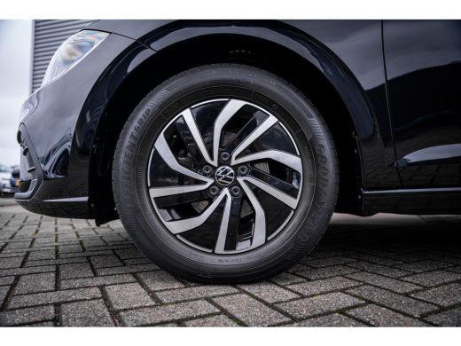 Volkswagen Polo 1.0 TSI Life | Achteruitrijcamera | Navigatiesysteem | Voorstoelen verwarmd ActivLease financial lease