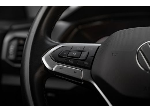 Volkswagen T-Cross 1.0 96PK TSI Life | 'App-Connect' draadlozen smartphone integratie | Airco | Airconditioning, han... ActivLease financial lease