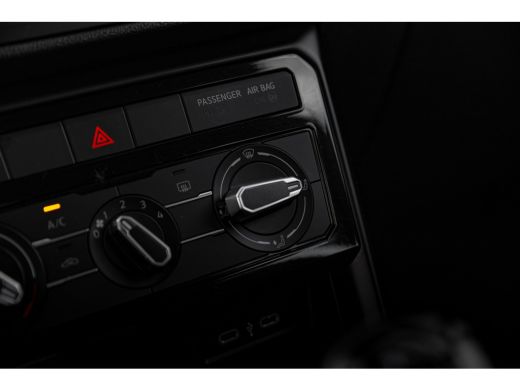 Volkswagen T-Cross 1.0 96PK TSI Life | 'App-Connect' draadlozen smartphone integratie | Airco | Airconditioning, han... ActivLease financial lease