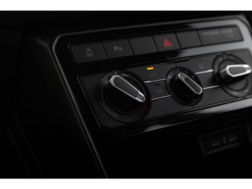 Volkswagen T-Cross 1.0 96PK TSI Life | 'App-Connect' draadlozen smartphone integratie | Airco | Airconditioning, han... ActivLease financial lease