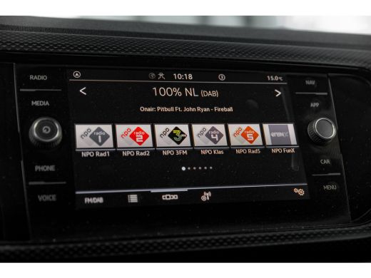 Volkswagen T-Cross 1.0 96PK TSI Life | 'App-Connect' draadlozen smartphone integratie | Airco | Airconditioning, han... ActivLease financial lease