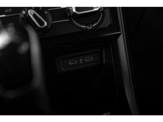 Volkswagen T-Cross 1.0 96PK TSI Life | 'App-Connect' draadlozen smartphone integratie | Airco | Airconditioning, han... ActivLease financial lease