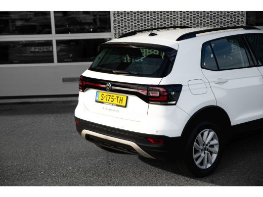 Volkswagen T-Cross 1.0 96PK TSI Life | 'App-Connect' draadlozen smartphone integratie | Airco | Airconditioning, han... ActivLease financial lease