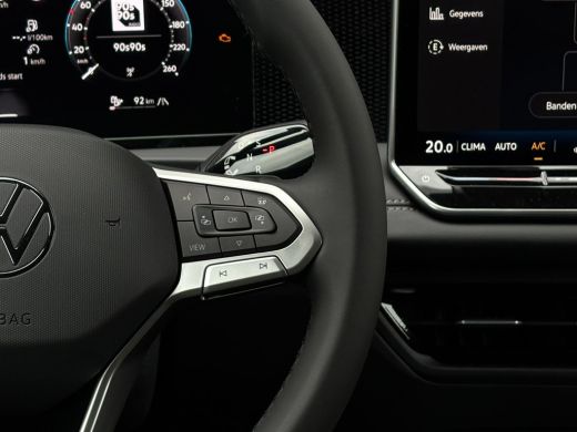 Volkswagen Tiguan 1.5 eHybrid Life Edition | Inclusief €2000,- inruilvoordeel | Trekhaak | A-uitrijcamera | Style e... ActivLease financial lease