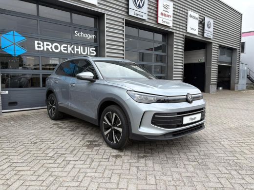 Volkswagen Tiguan 1.5 eHybrid Life Edition | Inclusief €2000,- inruilvoordeel | Trekhaak | A-uitrijcamera | Style e... ActivLease financial lease