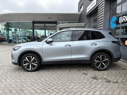 Volkswagen Tiguan 1.5 eHybrid Life Edition | Inclusief €2000,- inruilvoordeel | Trekhaak | A-uitrijcamera | Style e... ActivLease financial lease